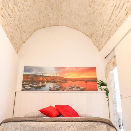 Room 20 - Piccola Camera In Pietra Bianca جيوفيناتسو المظهر الخارجي الصورة