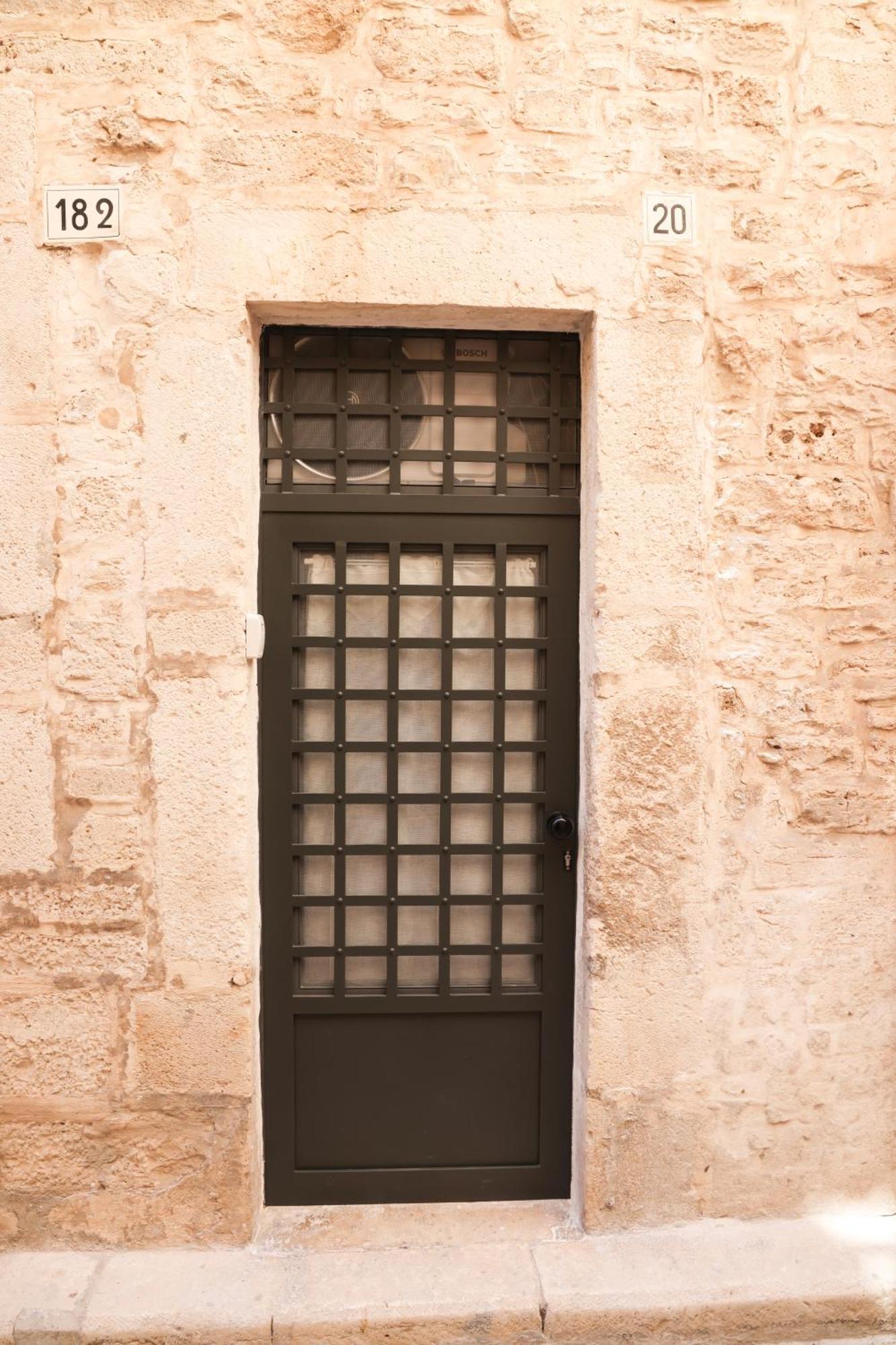 Room 20 - Piccola Camera In Pietra Bianca جيوفيناتسو المظهر الخارجي الصورة