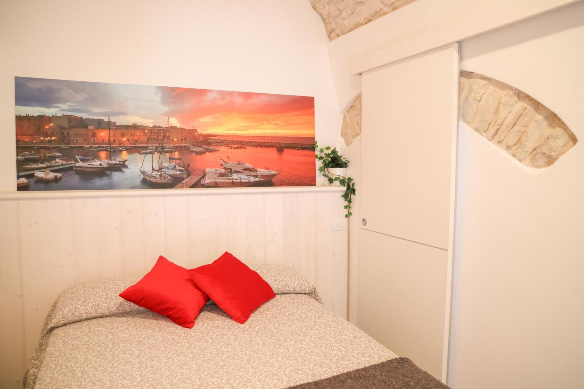 Room 20 - Piccola Camera In Pietra Bianca جيوفيناتسو المظهر الخارجي الصورة